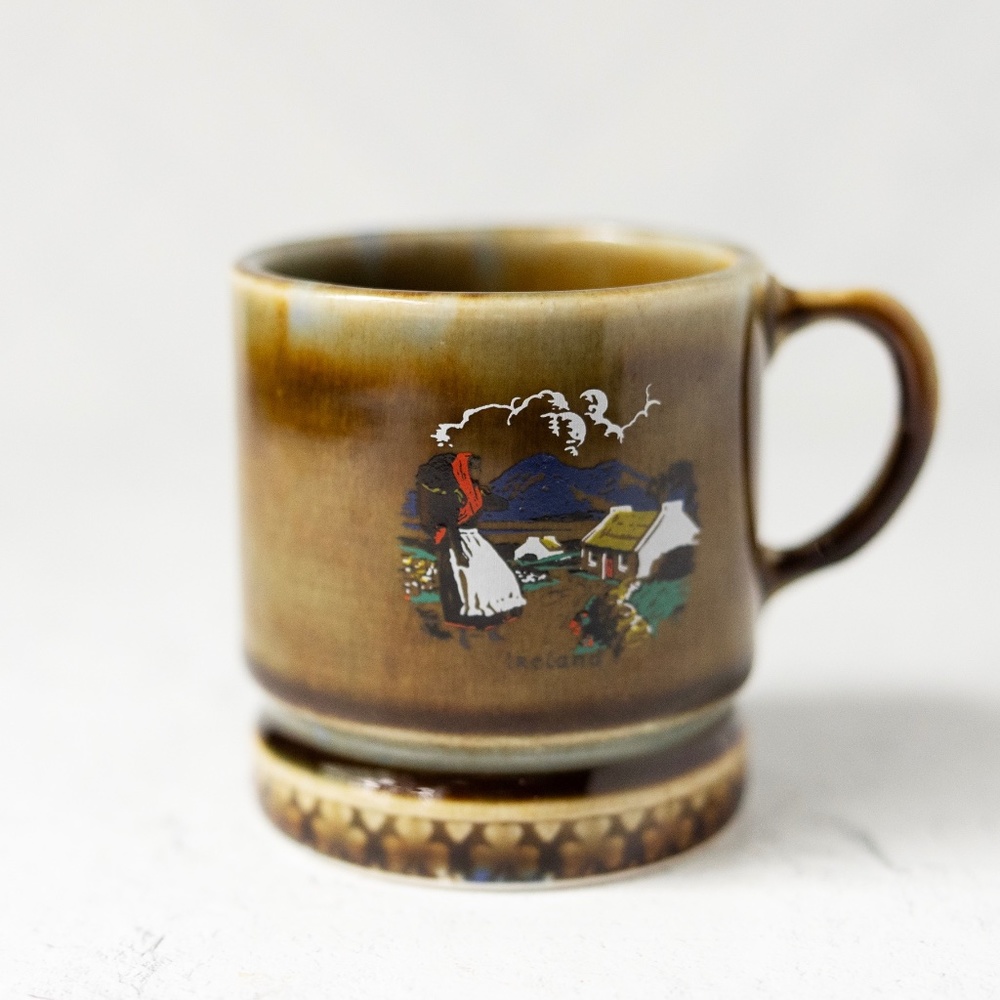 Wade Coarmagh Irish pottery green shamrock painted cup mug small